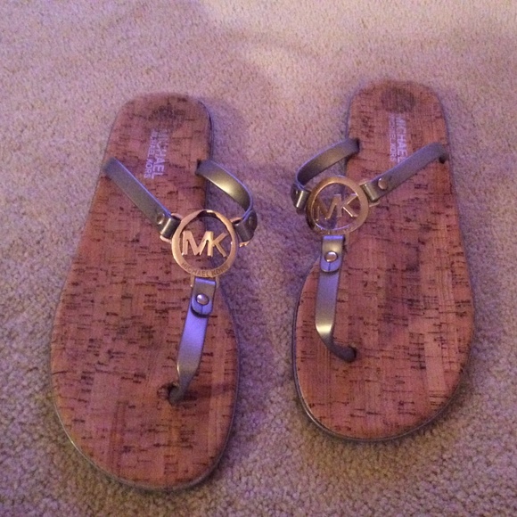 Michael Kors Silver Flip Flop Jelly Sandals - Picture 1 of 4